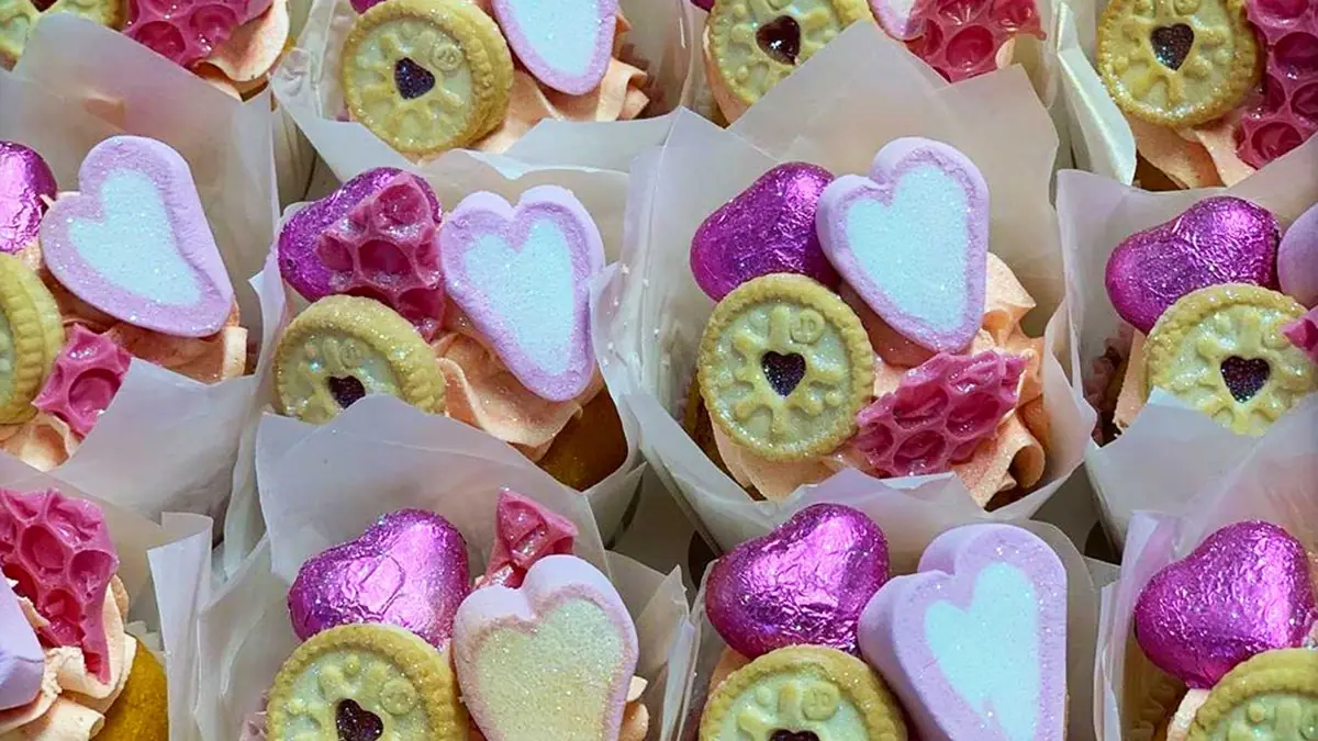 Cakes by Design – patisserie in St Helens town centre